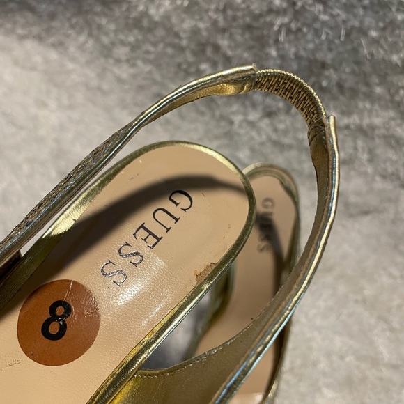 Beautiful Gold Heels - Picture 6 of 6